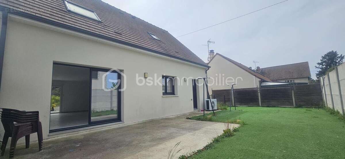 Maison à CHATEAUNEUF-SUR-LOIRE