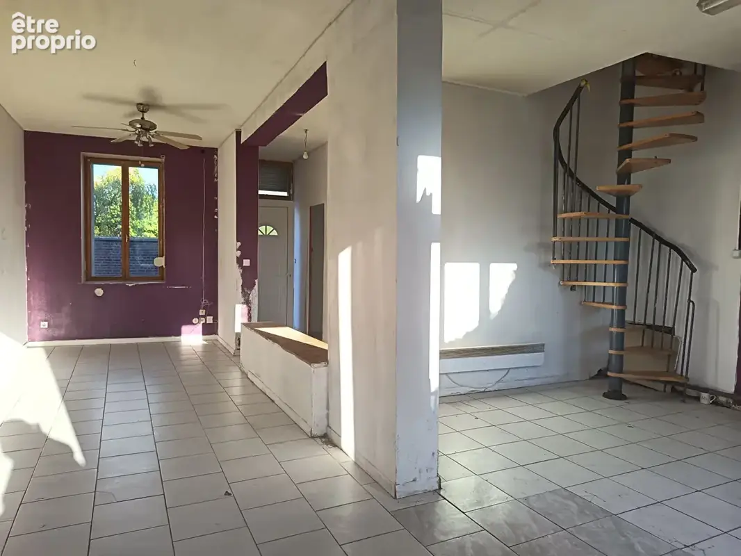 Origny-sainte-benoite (02390) - photo 2