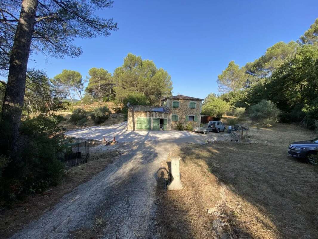 Maison à LA BOUILLADISSE