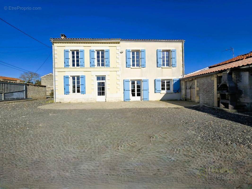 Maison à LA BROUSSE