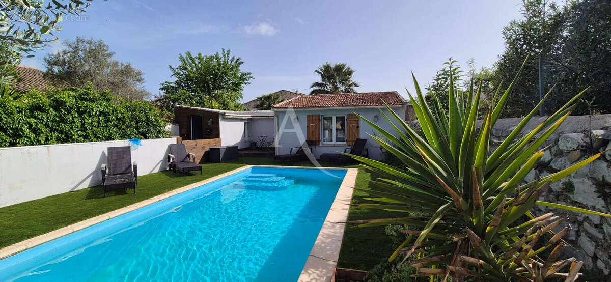 Maison à COURNONTERRAL