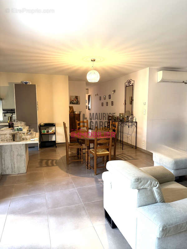 Maison à SARRIANS