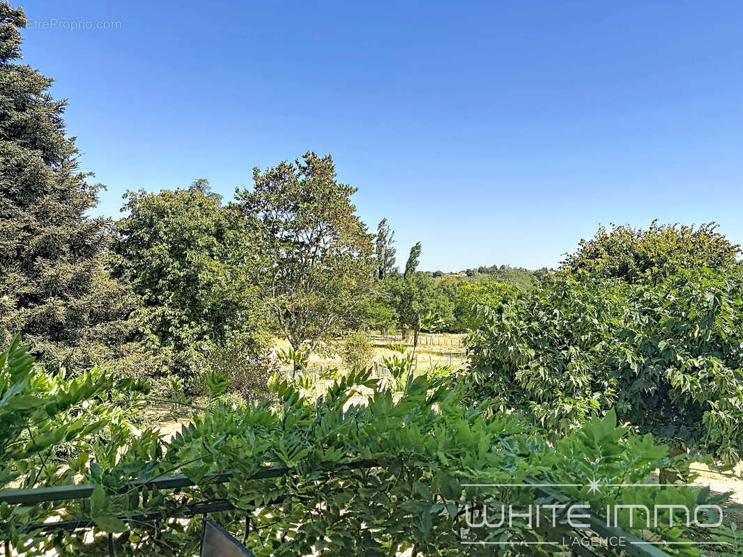 'la source' - vente co-exclusivité, vaugneray, maison 182 m2, 4 chambres, terrain 3300 m2, piscine - photo 14