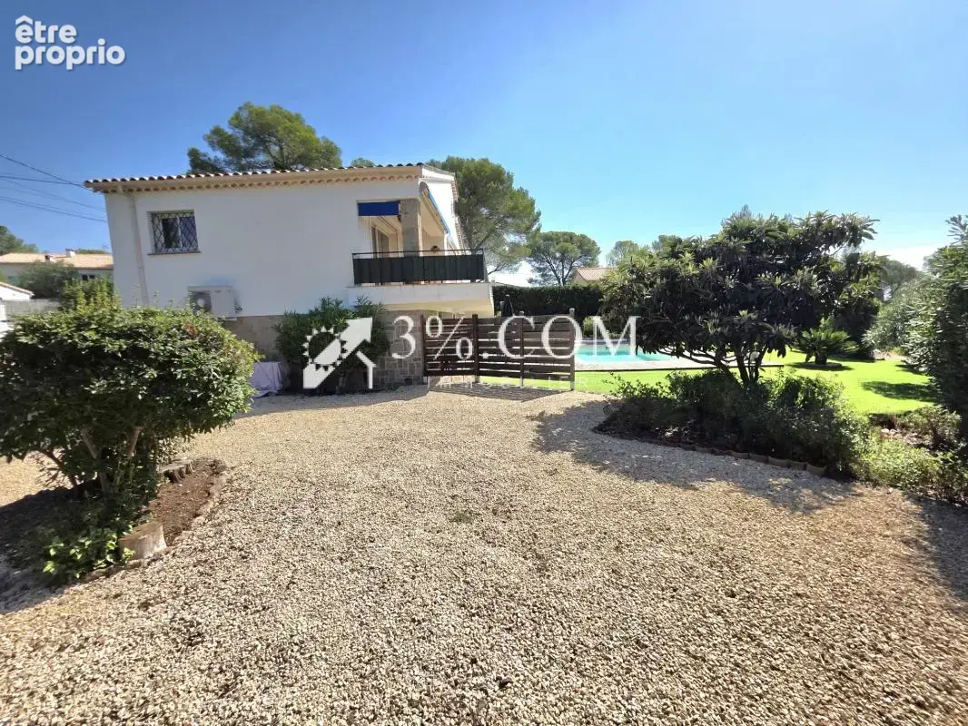 Villa rénovée avec piscine et vue mer à Boulouris - photo 20