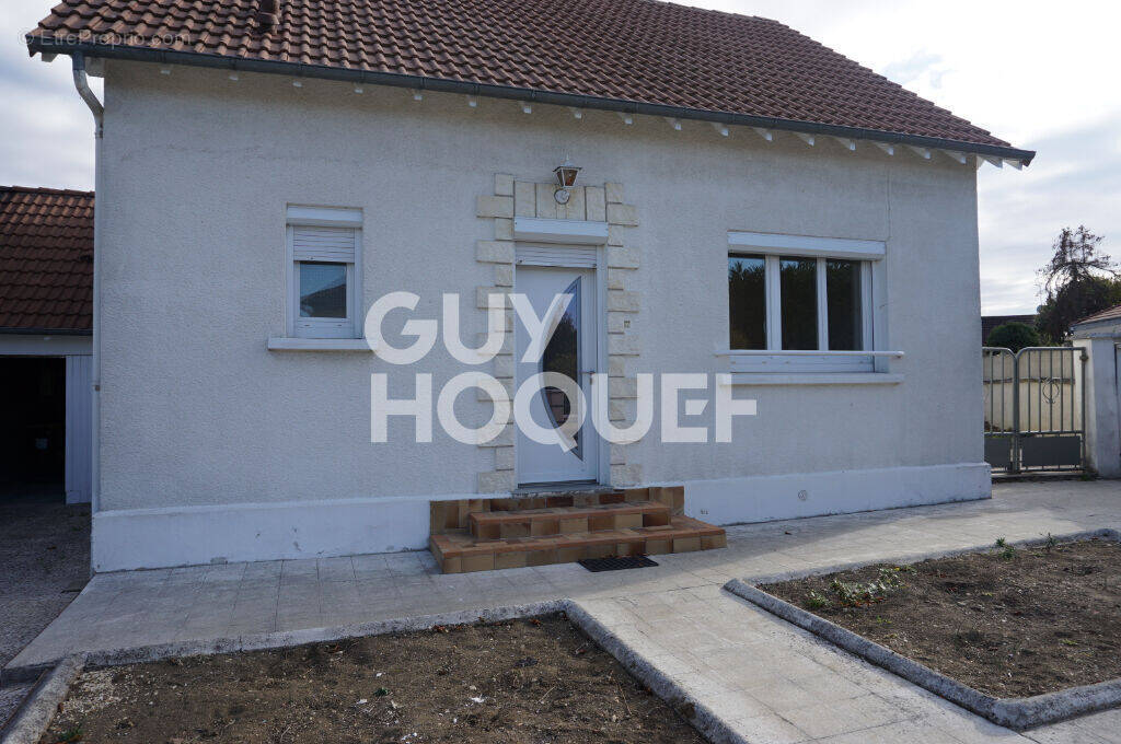 Maison à SAINT-DOULCHARD