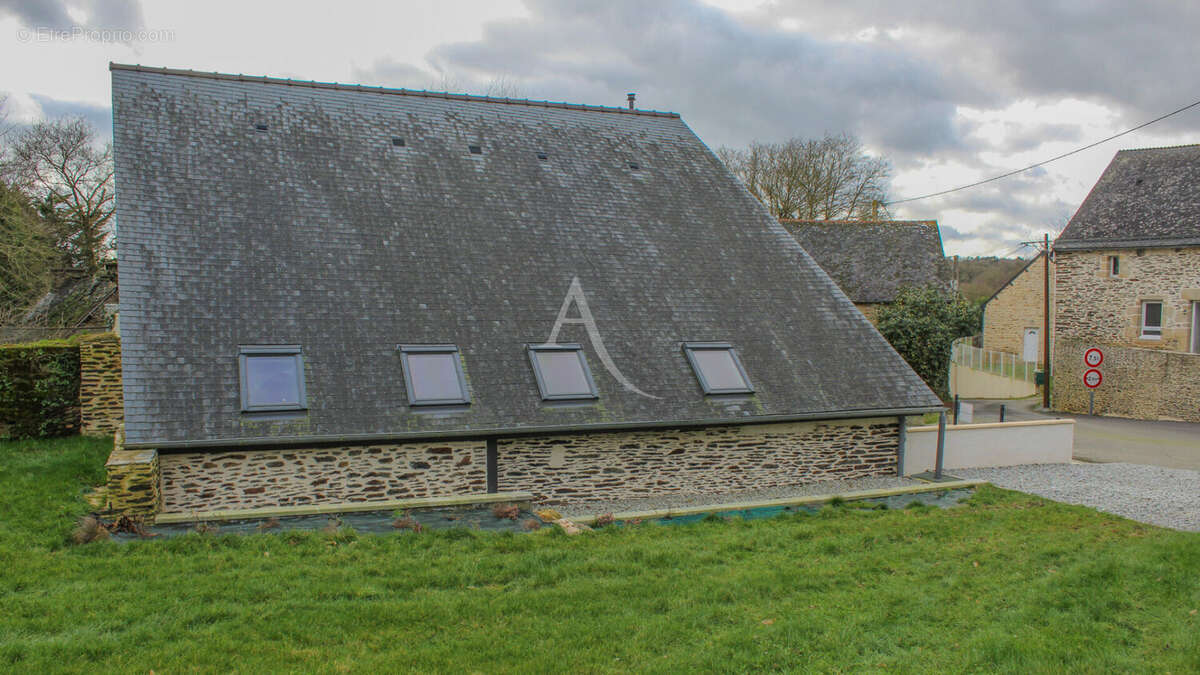 Maison à GUILLAC
