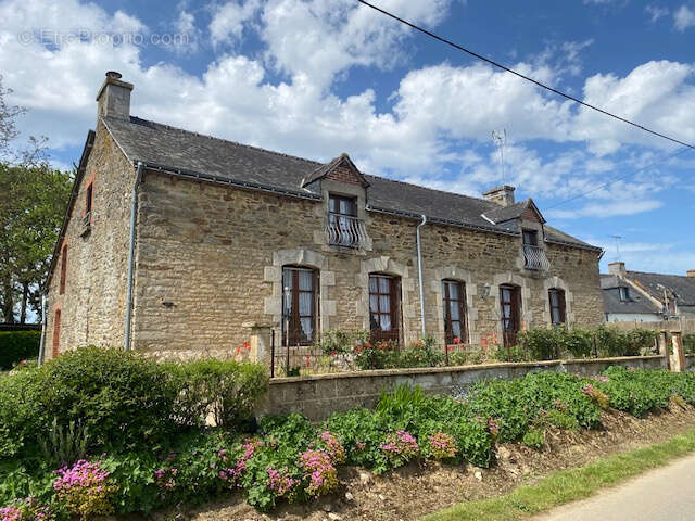 Maison à LE CAMBOUT