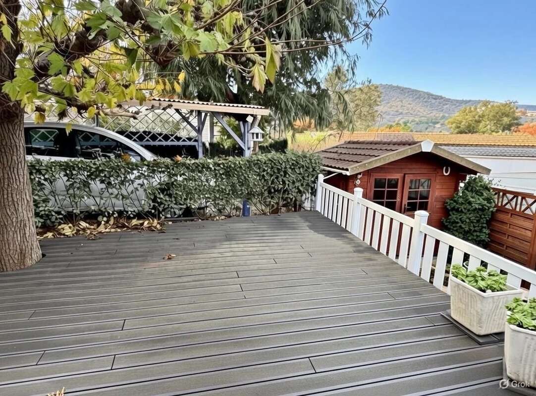 Maison à ROQUEBRUNE-SUR-ARGENS