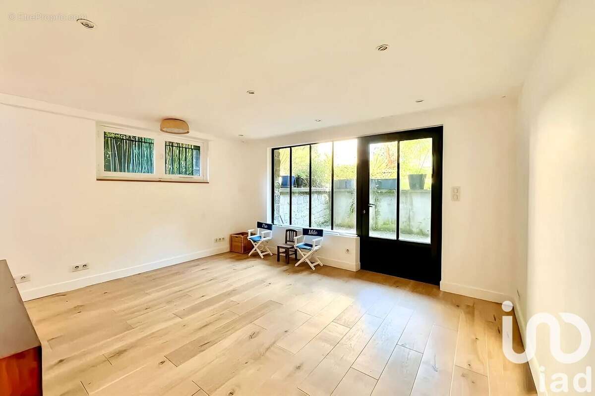 Photo 5 - Maison à LE PLESSIS-ROBINSON