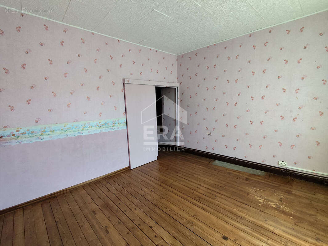 Maison 190 m² à Availles-Limouzine  - photo 6