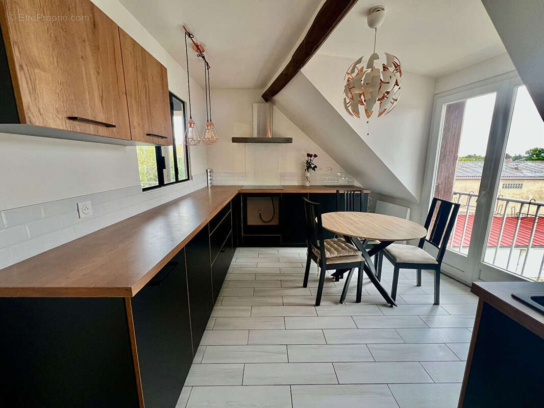 Appartement à SAINT-CYR-L'ECOLE