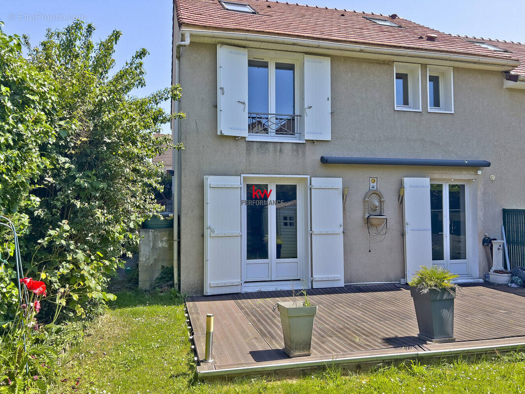 Maison à MAFFLIERS
