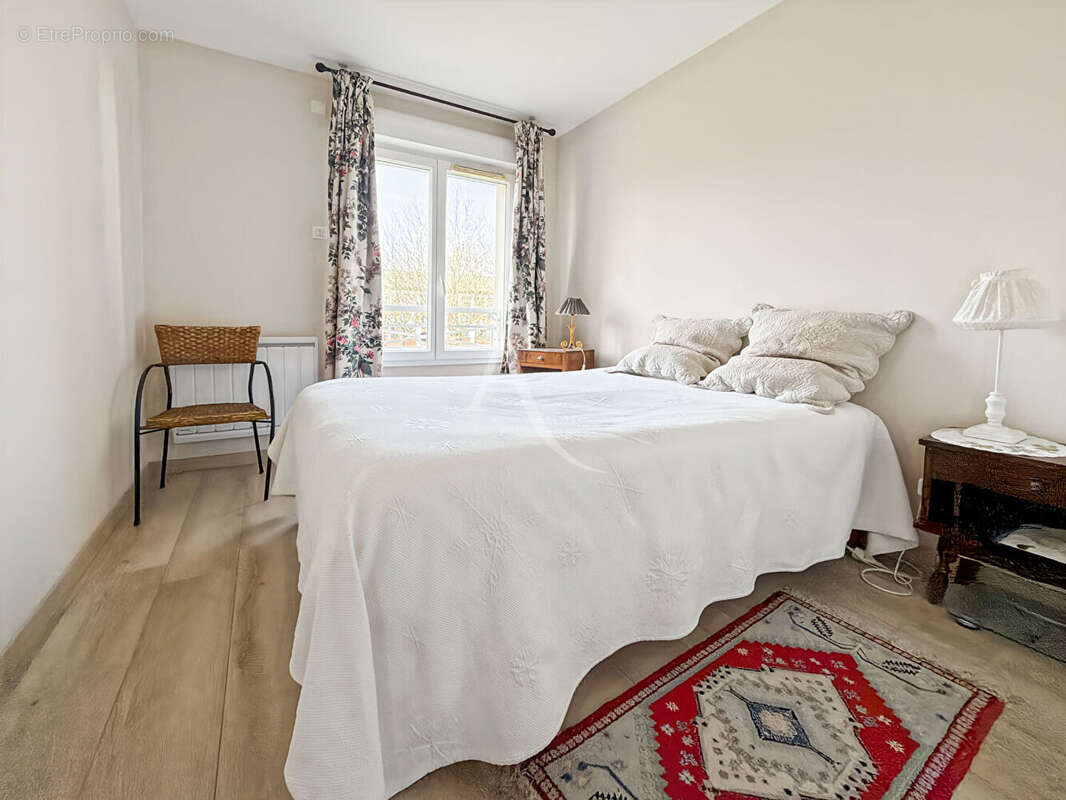 Appartement à JOUY-LE-MOUTIER