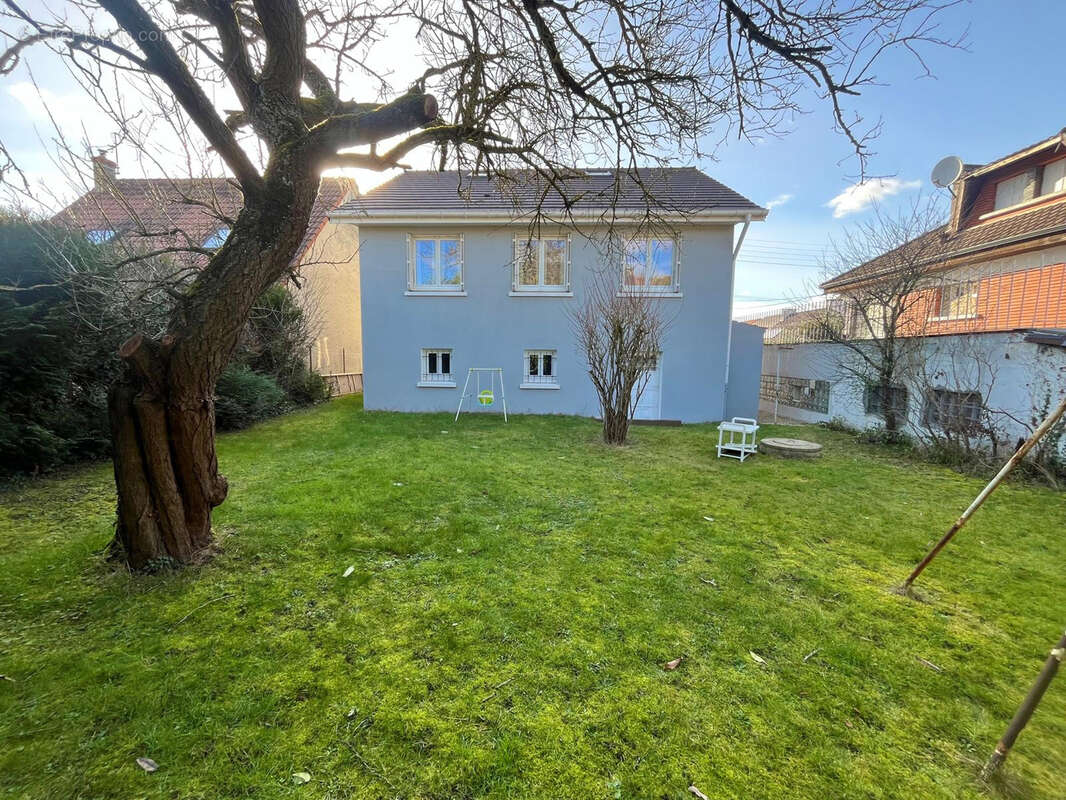 Maison à TREMBLAY-EN-FRANCE