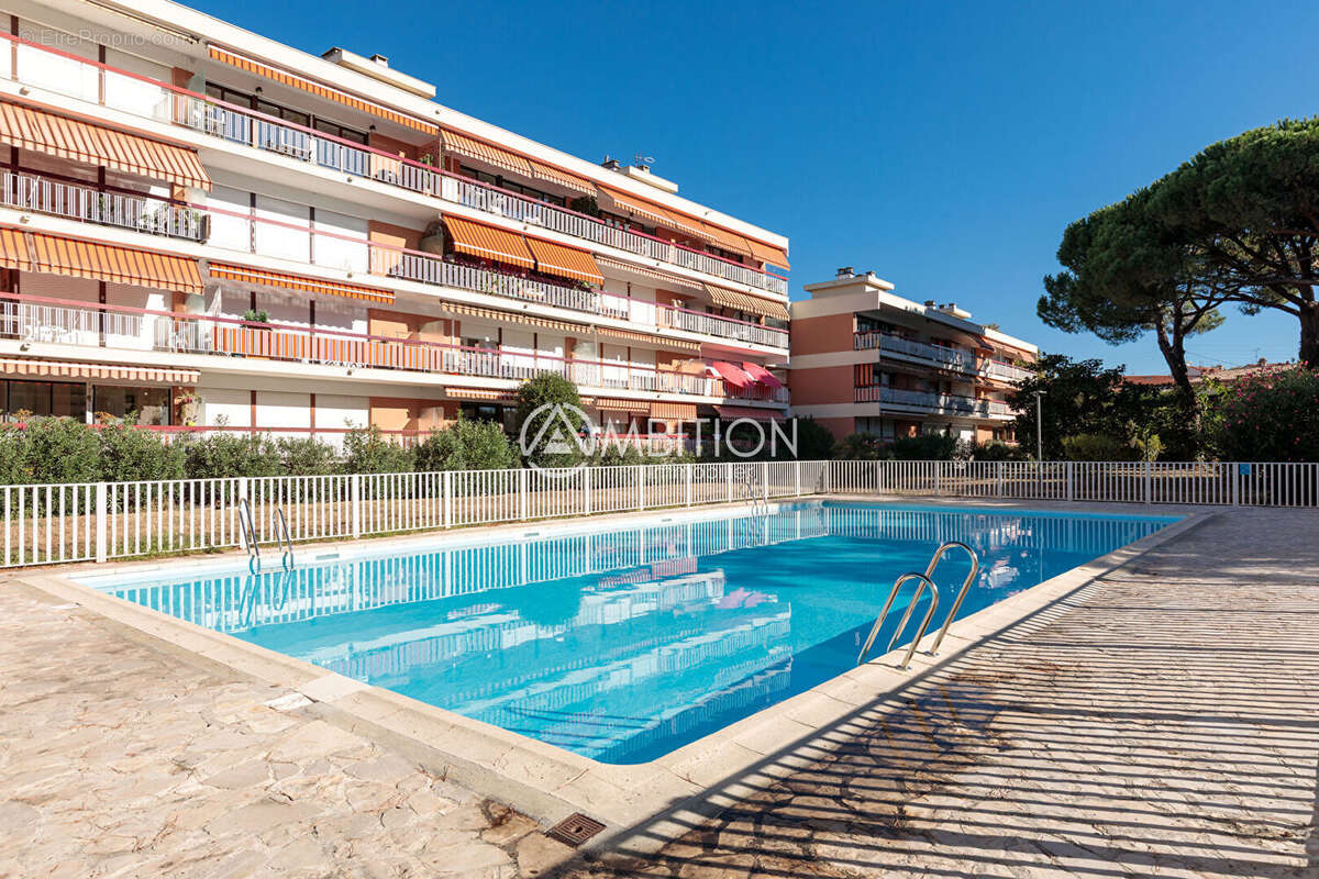 Appartement à FREJUS