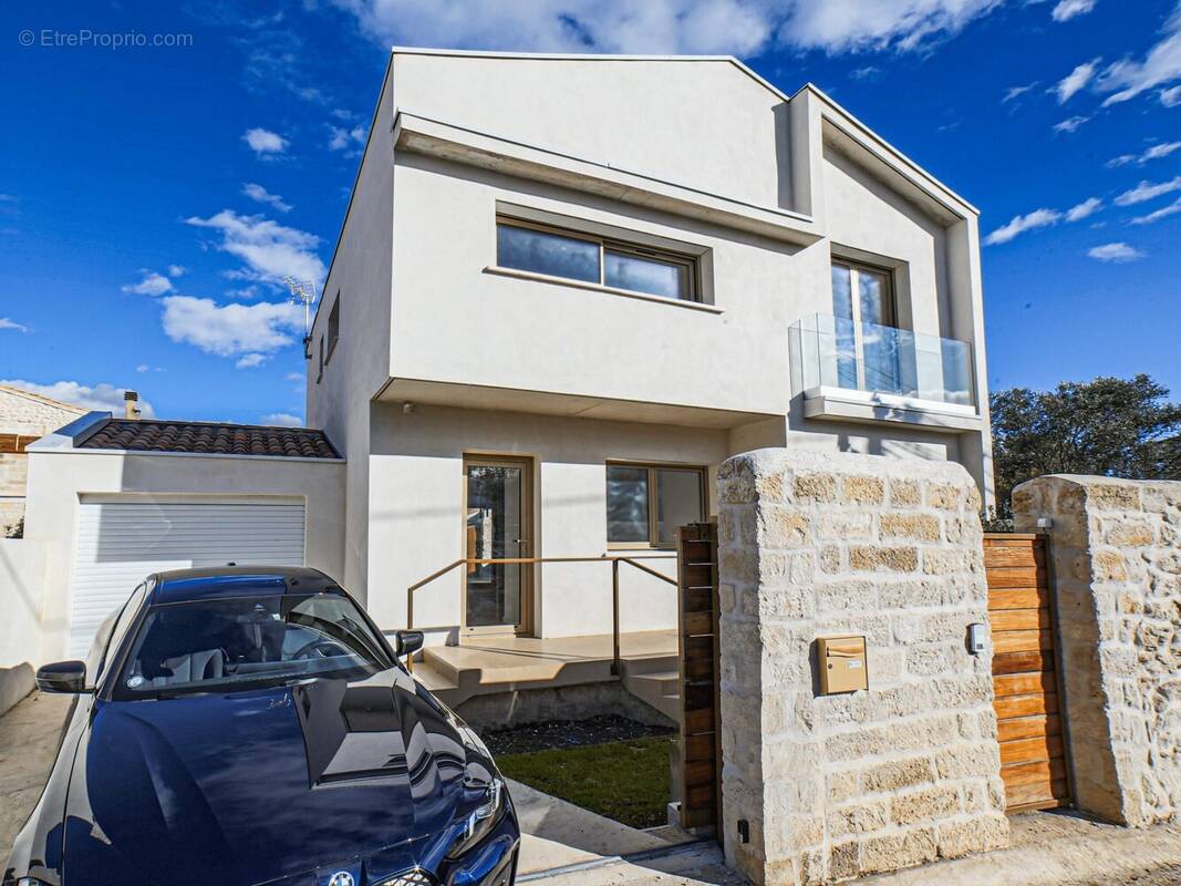 Maison à LUNEL-VIEL