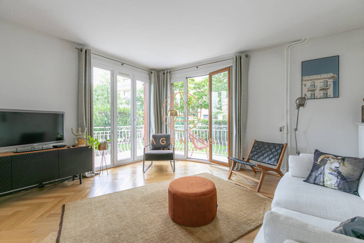 Appartement à SAINT-MAUR-DES-FOSSES