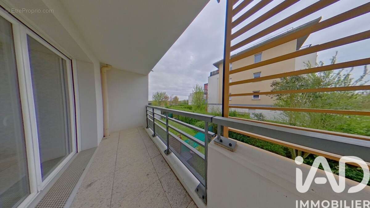 Photo 2 - Appartement à LIEUSAINT