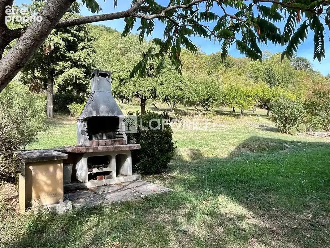 Salles-la-source maison et son verger sur 2900 m2 - photo 8
