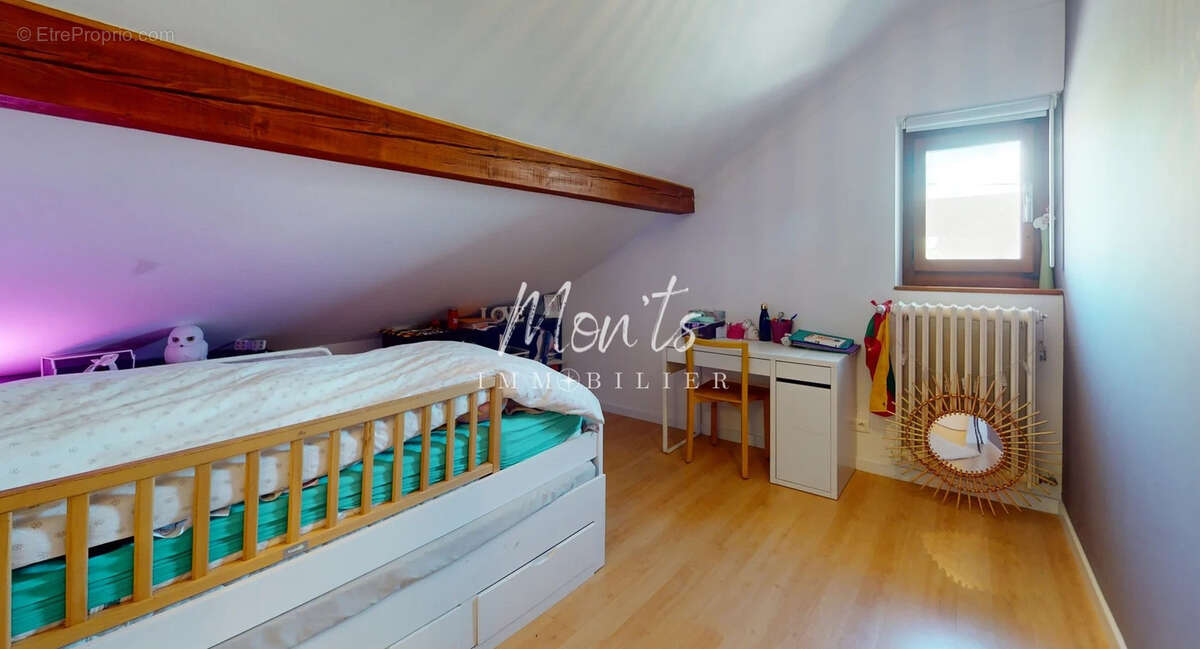 Maison à SAINT-JULIEN-EN-GENEVOIS