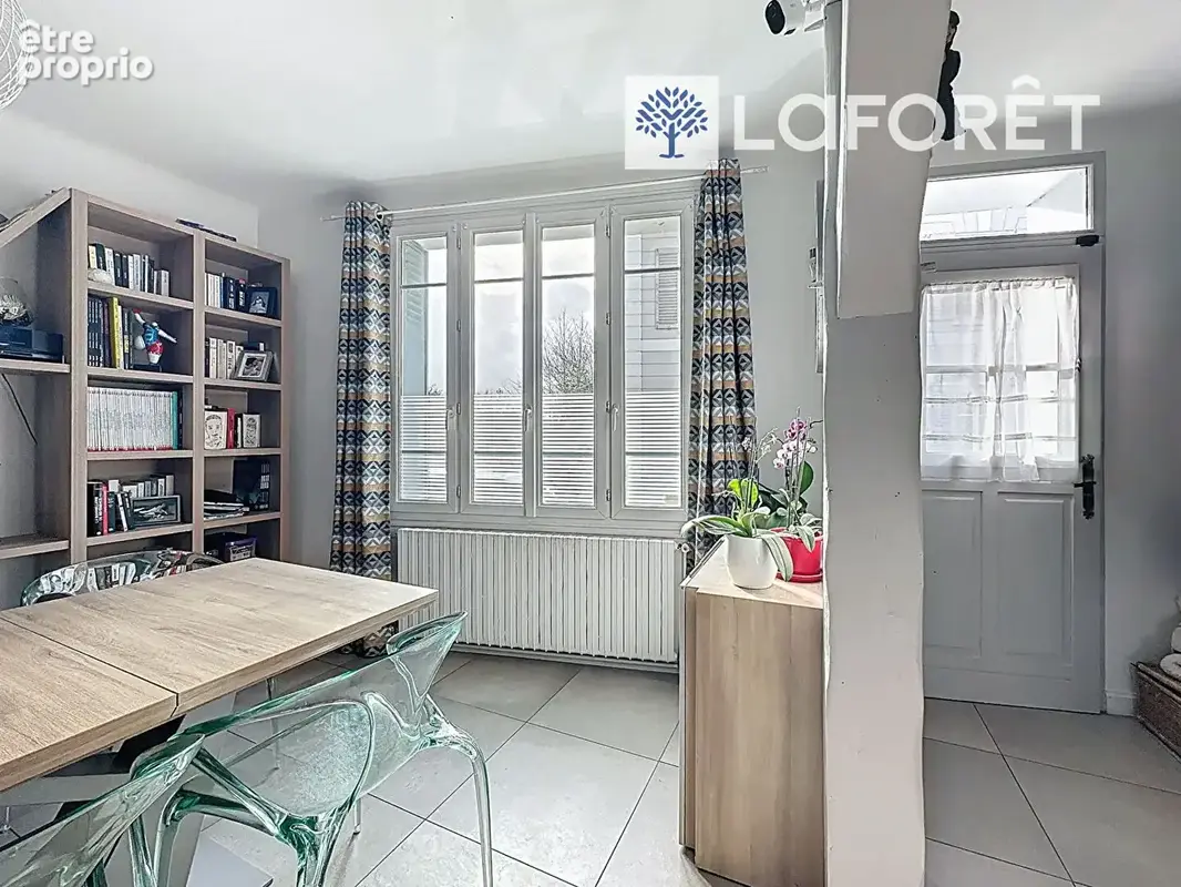 Maison de ville de caractère  143 m² Saint-Nom-la-Bretèche - photo 11