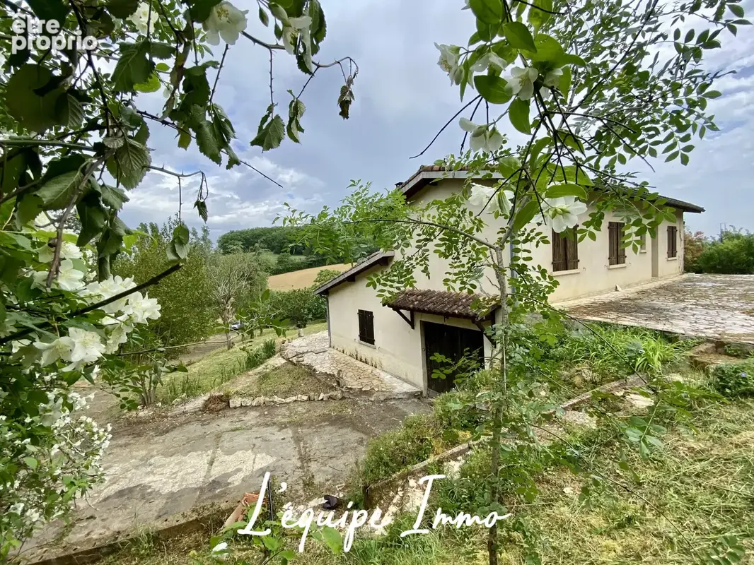 Maison T6 sur 1 hectare de terrain - photo 5