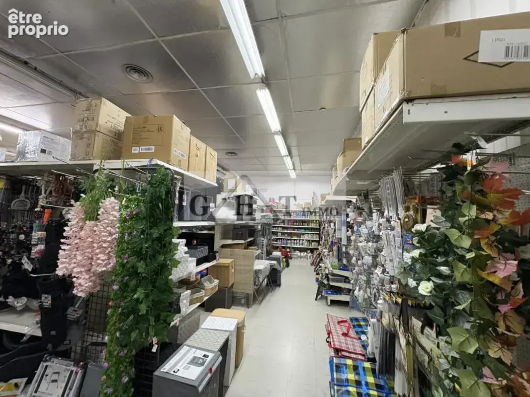 Local commercial de 565 m² à vendre - photo 4