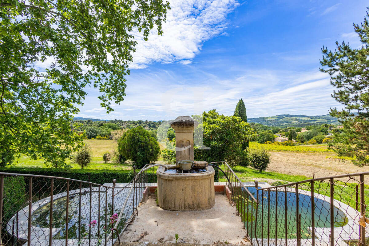Maison à VAISON-LA-ROMAINE
