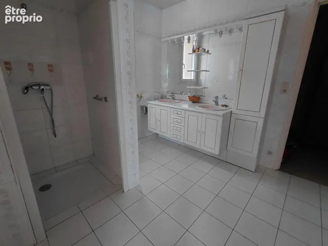 Propriété atypique - photo 11