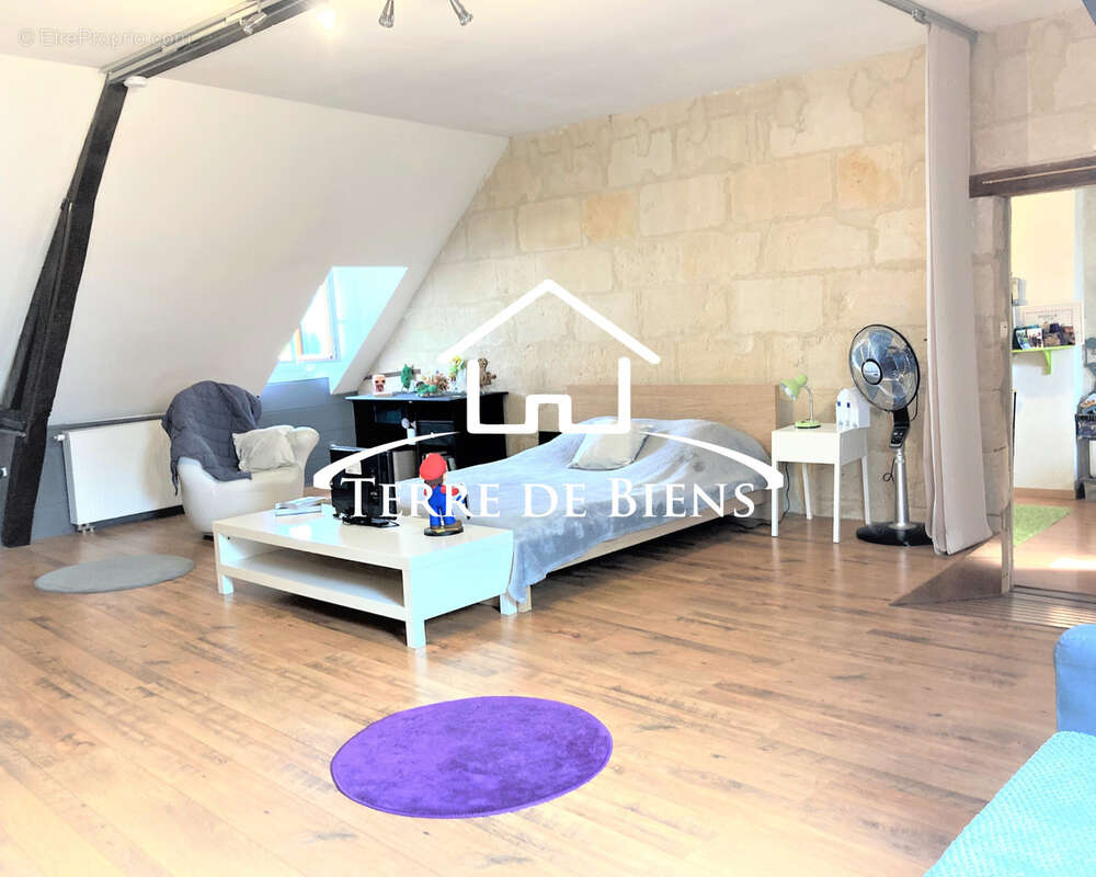 Maison à MONTIGNY-LENGRAIN