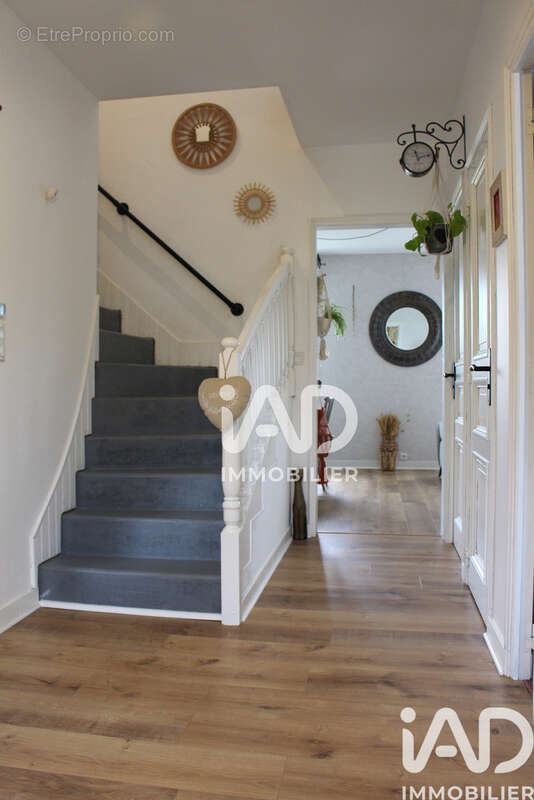 Photo 2 - Maison à SAINT-BERTHEVIN