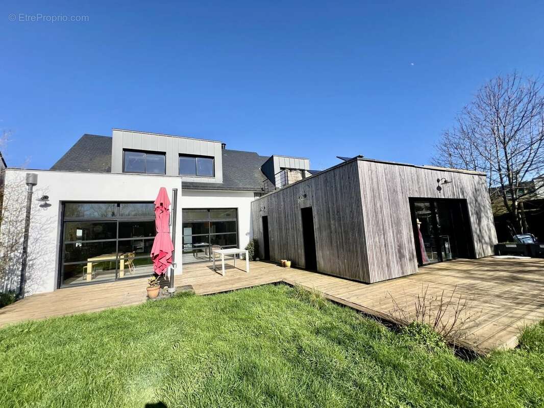 Maison à LE HEZO
