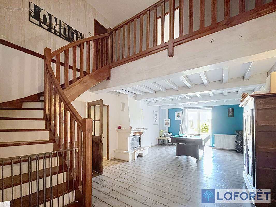 Maison Is-en-bassigny 5 pièce(s) 225,73 m2 - photo 6