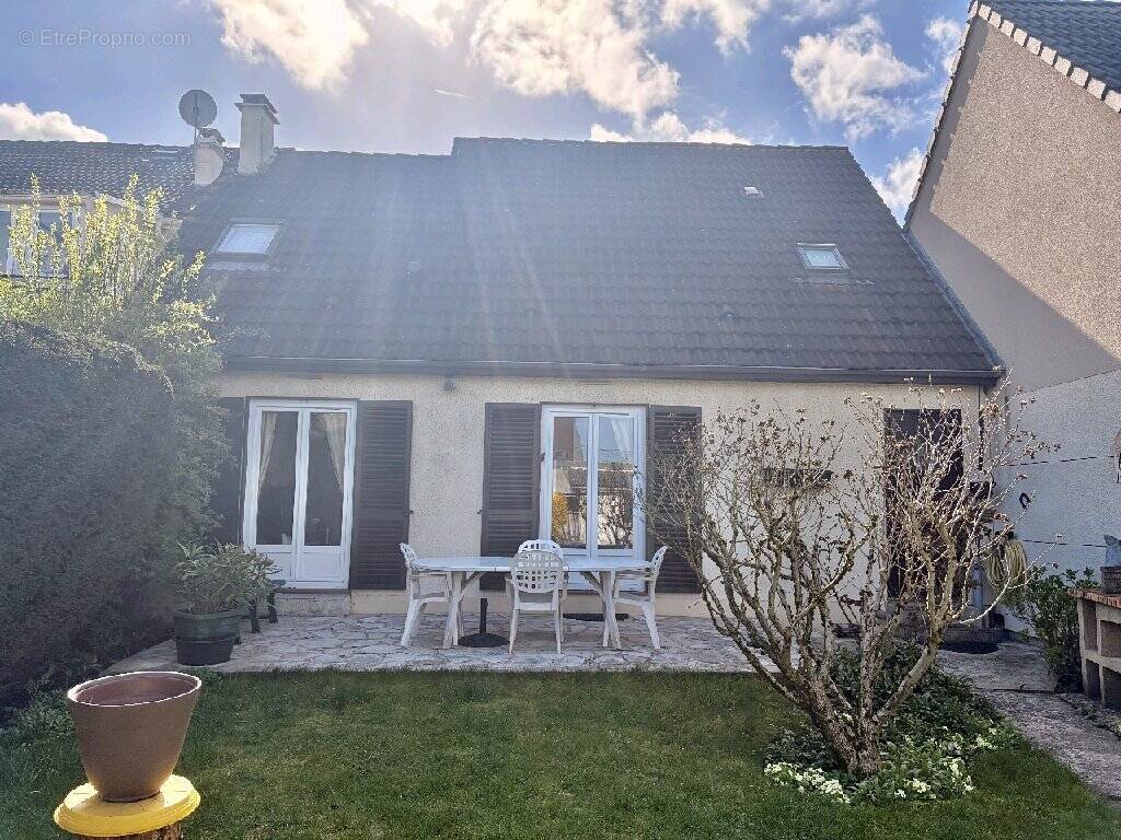 Maison à VILLEPARISIS