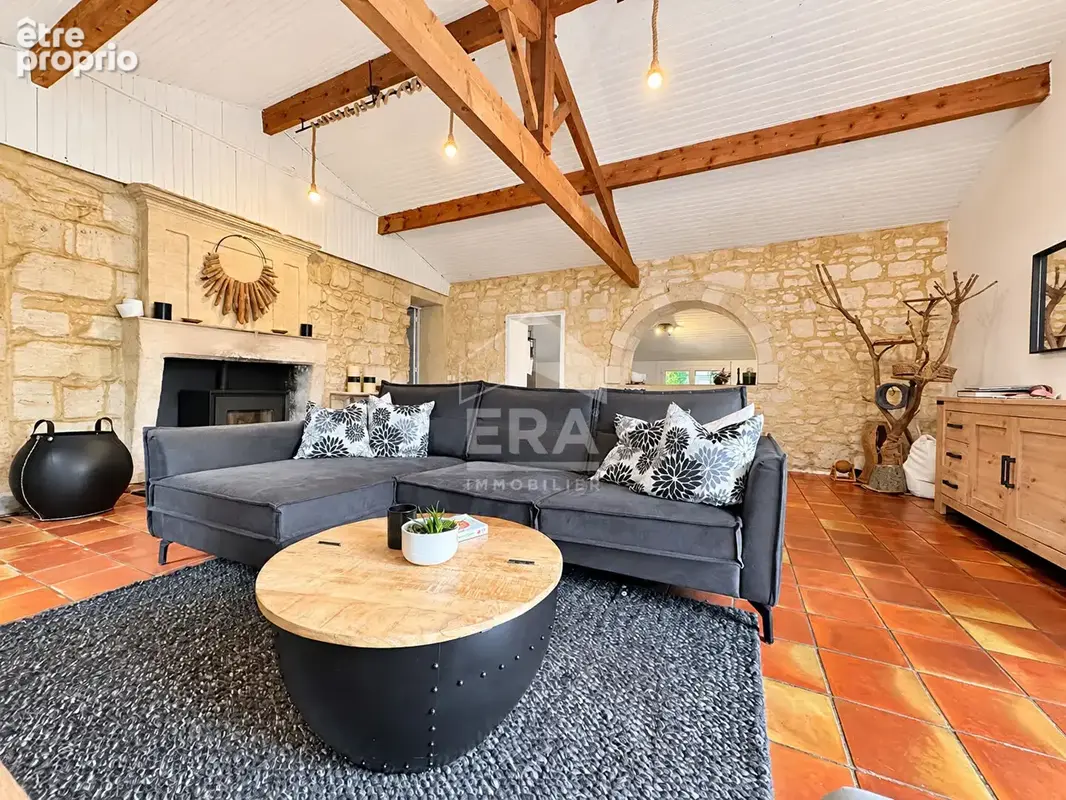 Maison  4 pièce(s) + t2 - photo 2