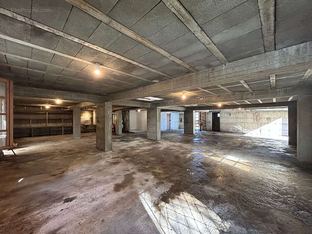 Maison à ROCHEMAURE