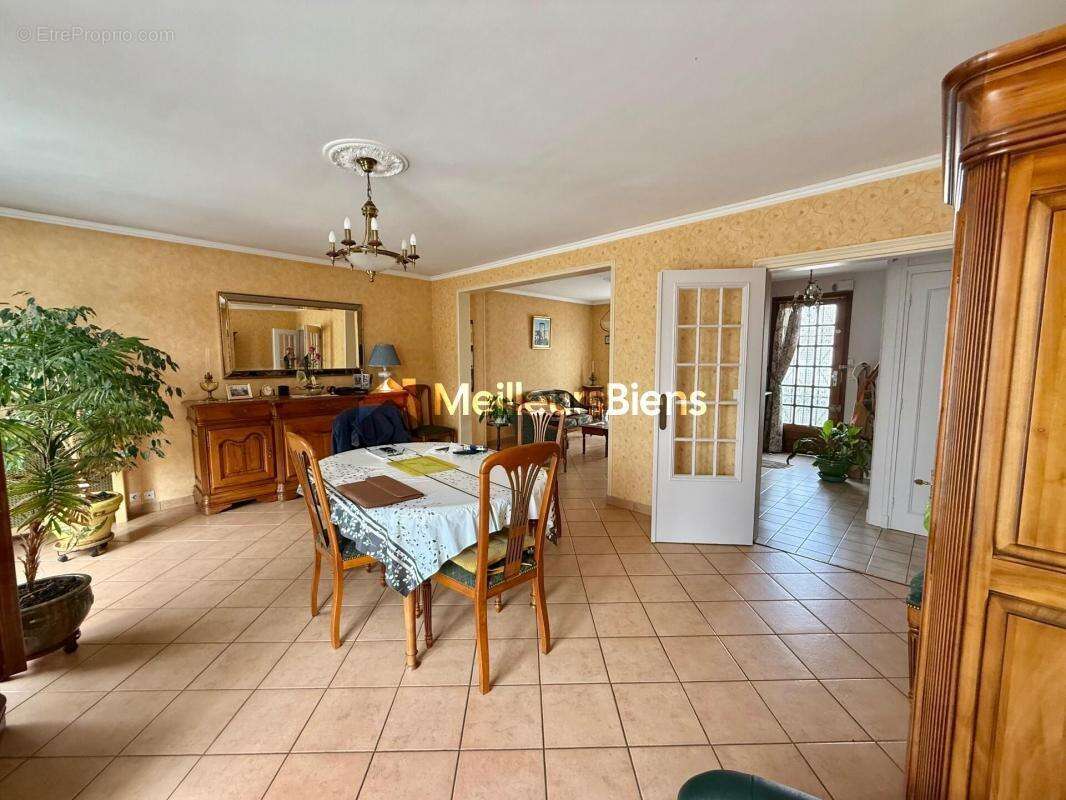 Maison à BEAUMONT-SUR-OISE