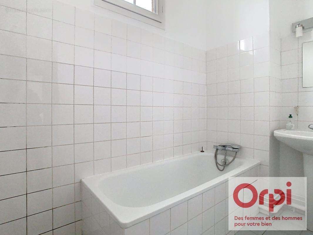 Appartement à ISSY-LES-MOULINEAUX