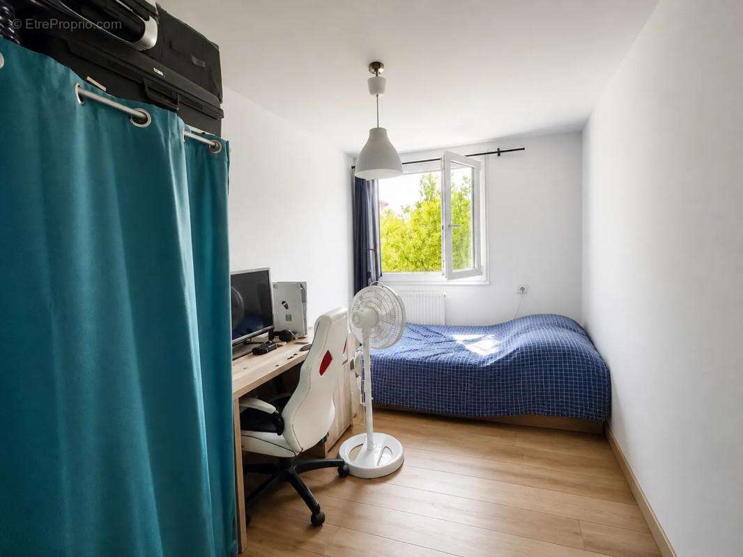 À vendre en exclusivité – t4 rénové – dernier étage avec balcon - photo 7