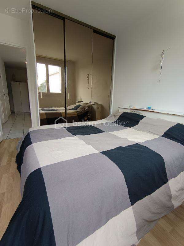 Appartement à SAINT-CYR-SUR-LOIRE