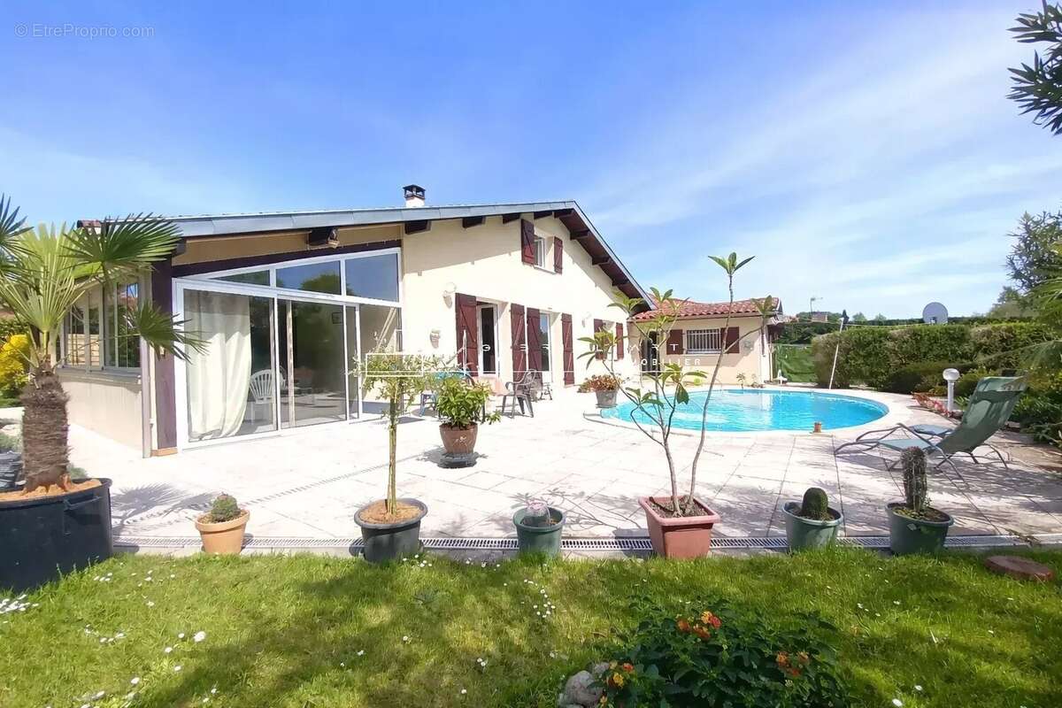 Maison à TOSSE