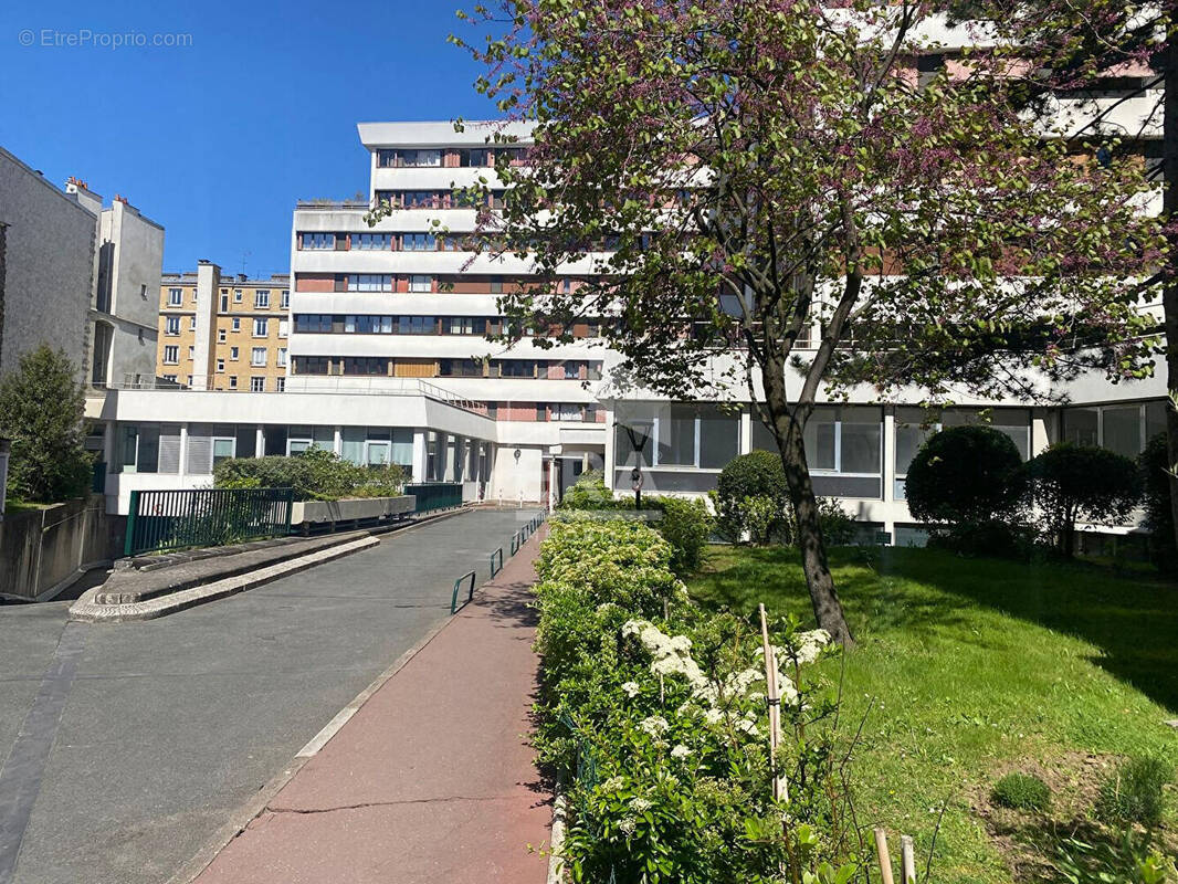 Appartement à PARIS-19E