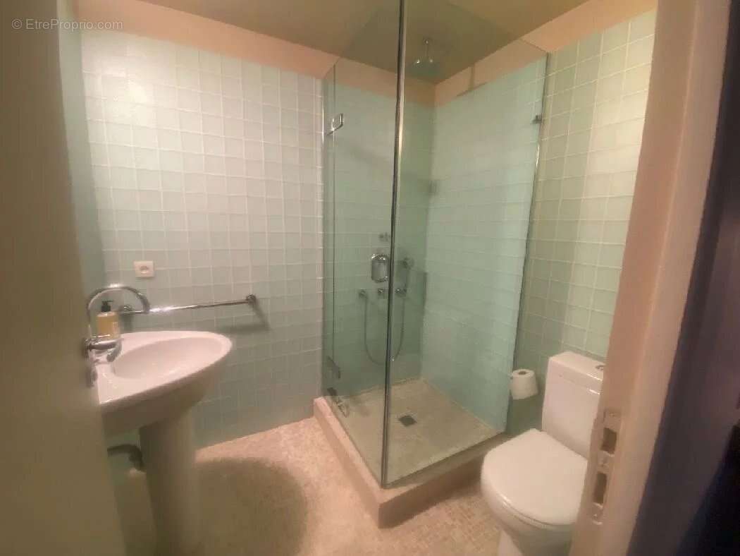 Appartement à PARIS-3E