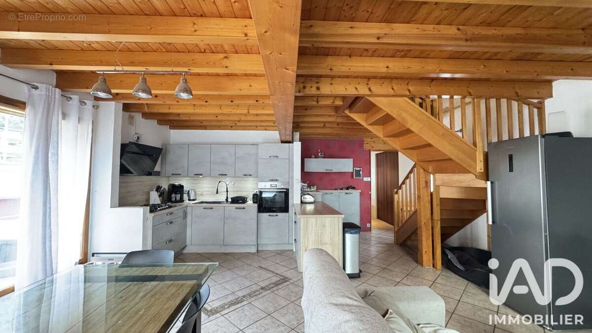 Maison 130 m² à Marnaz  - photo 5