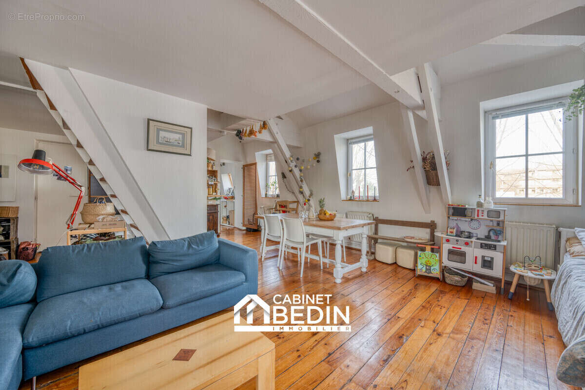 Appartement à BORDEAUX