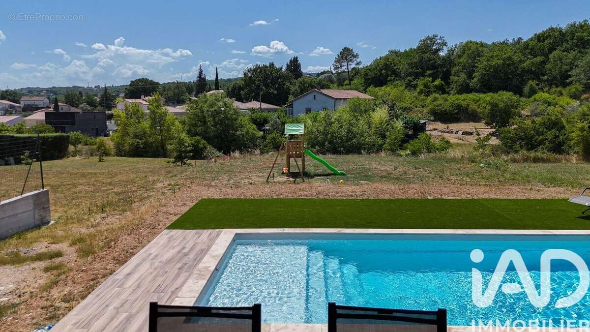 Photo 4 - Maison à SAINT-ETIENNE-DE-FONTBELLON