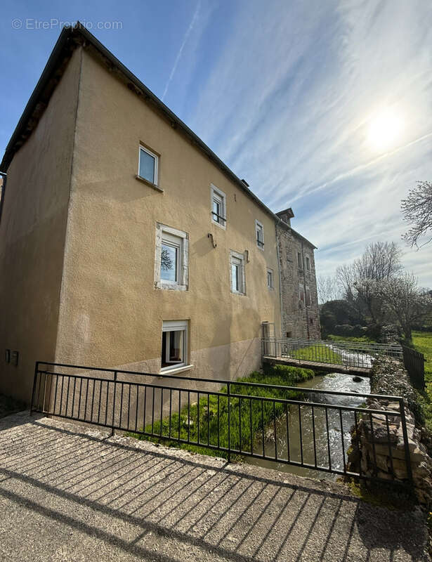 Maison à BERTHOLENE