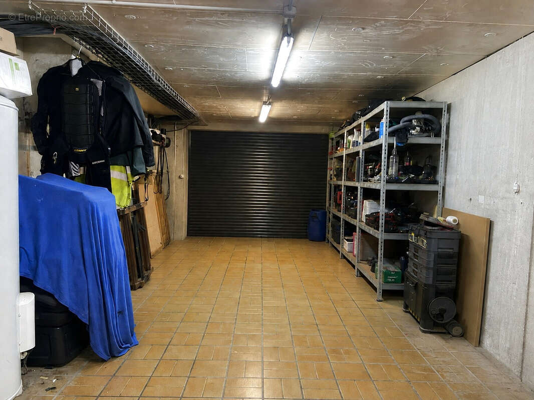 Yenne   Maison rénovée de 126 m2 - 5 chambres - Garage - Terrain de 604 m2 - photo 12