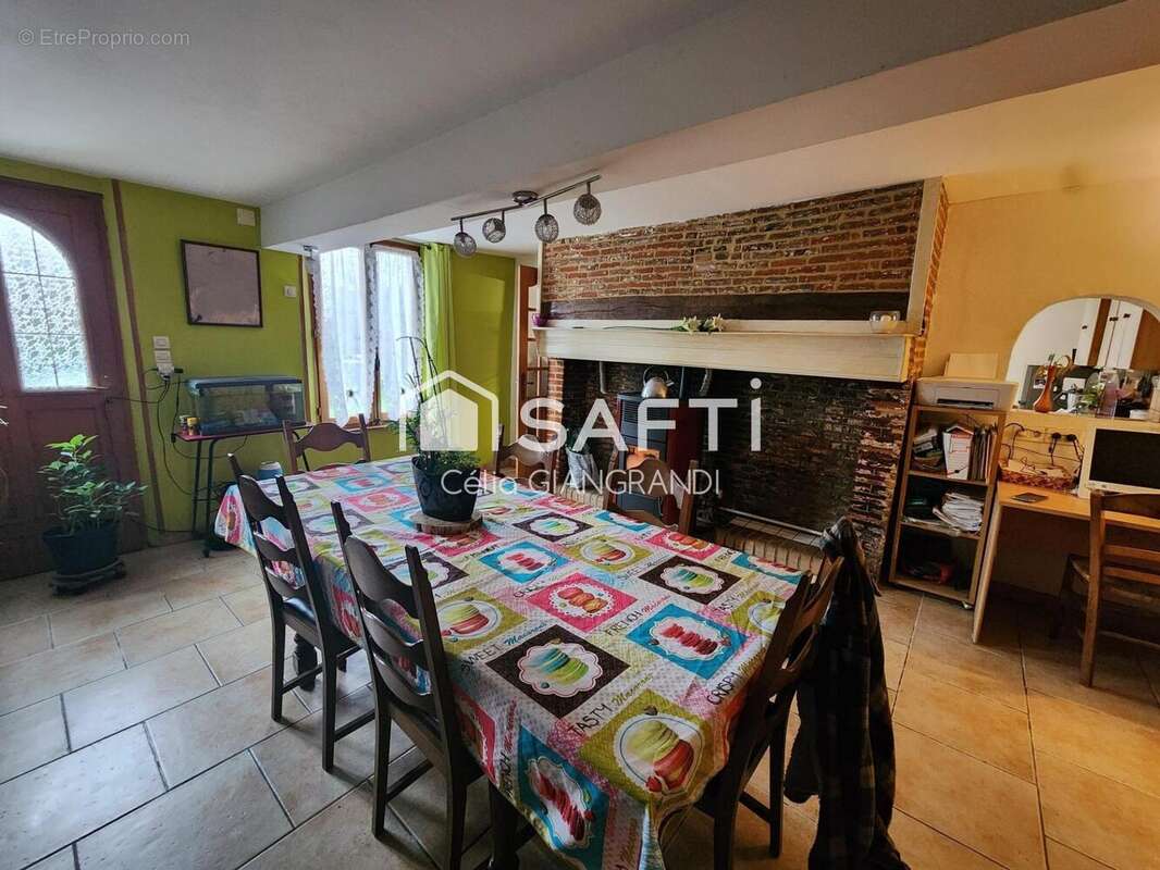 Photo 8 - Maison à MORGNY-EN-THIERACHE