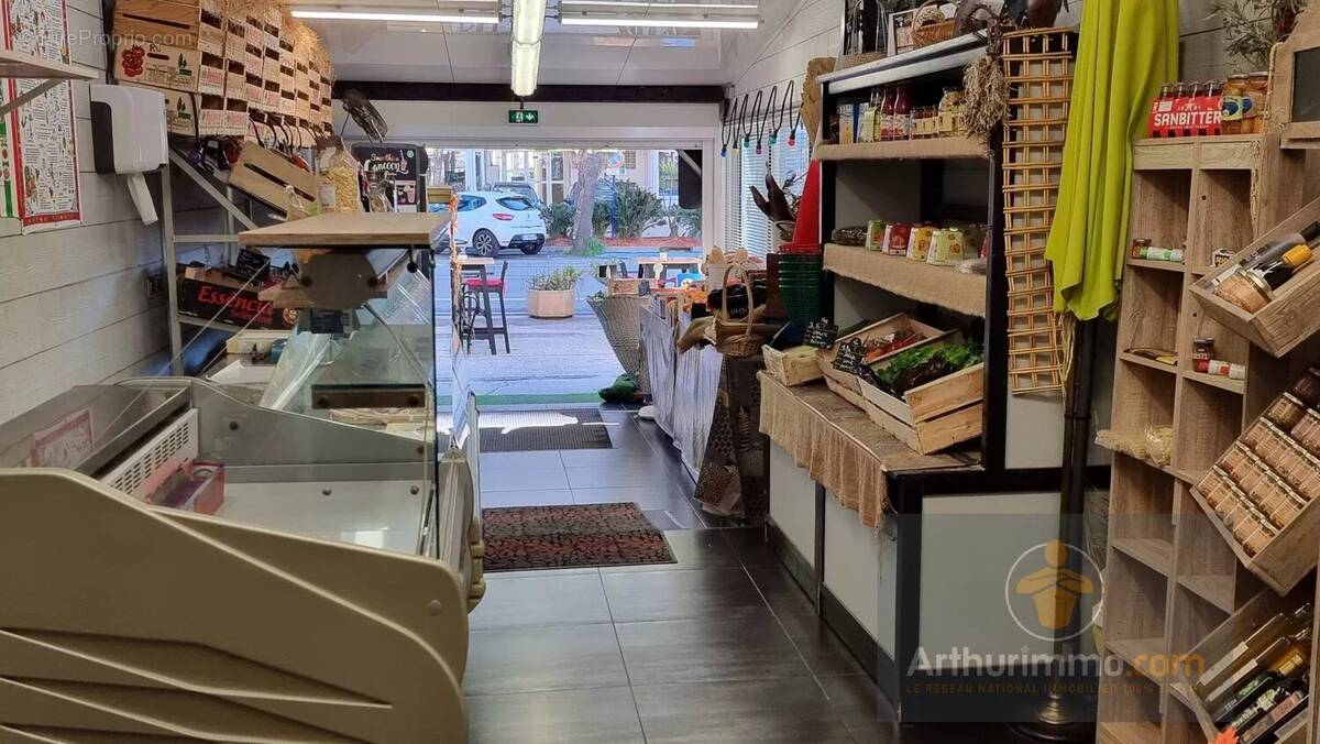 Commerce à LE LAVANDOU